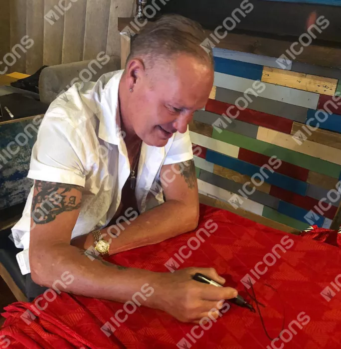 Paul Gascoigne Front Signed England 1990 Away Shirt In Classic Frame