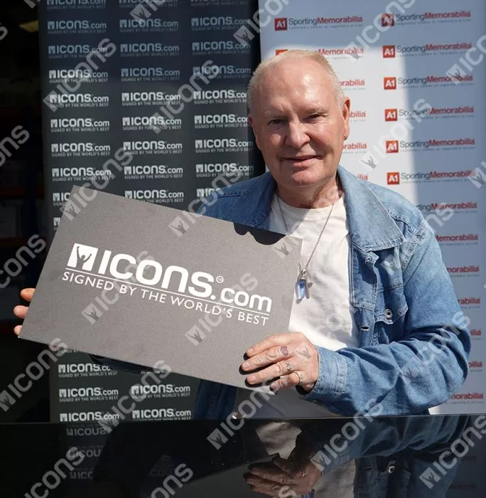 Paul Gascoigne Front Signed Tottenham Hotspur 1991 Home Shirt In Hero Frame: Option 1