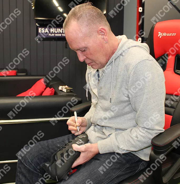 Paul Gascoigne Signed Black Adidas Blackout Boot In Acrylic Case