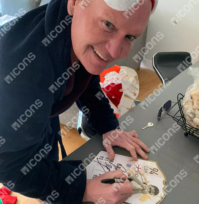 Paul Gascoigne Signed England FIFA Ultimate Team Card In Black Wooden Frame