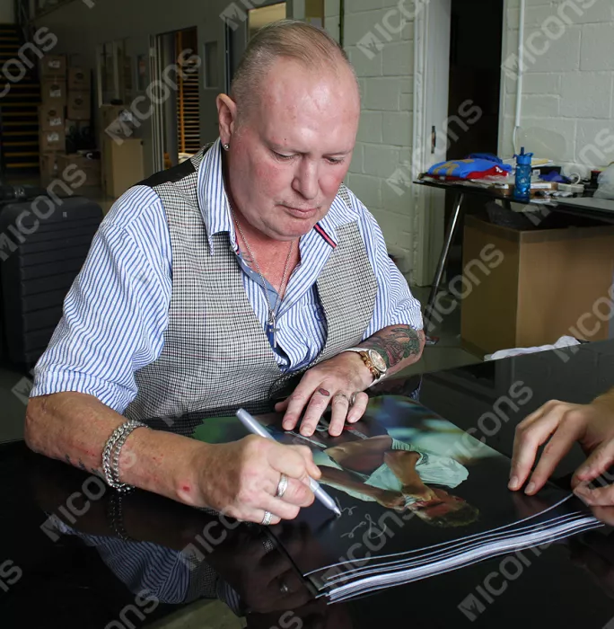 Paul Gascoigne Signed England Photo: 1990 FIFA World Cup Hero