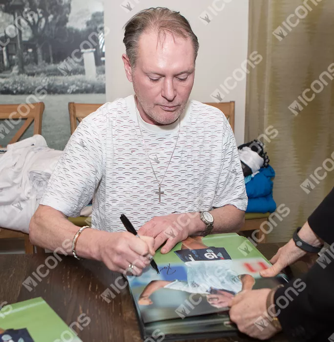 Paul Gascoigne Signed England Photo: A Lion Roars