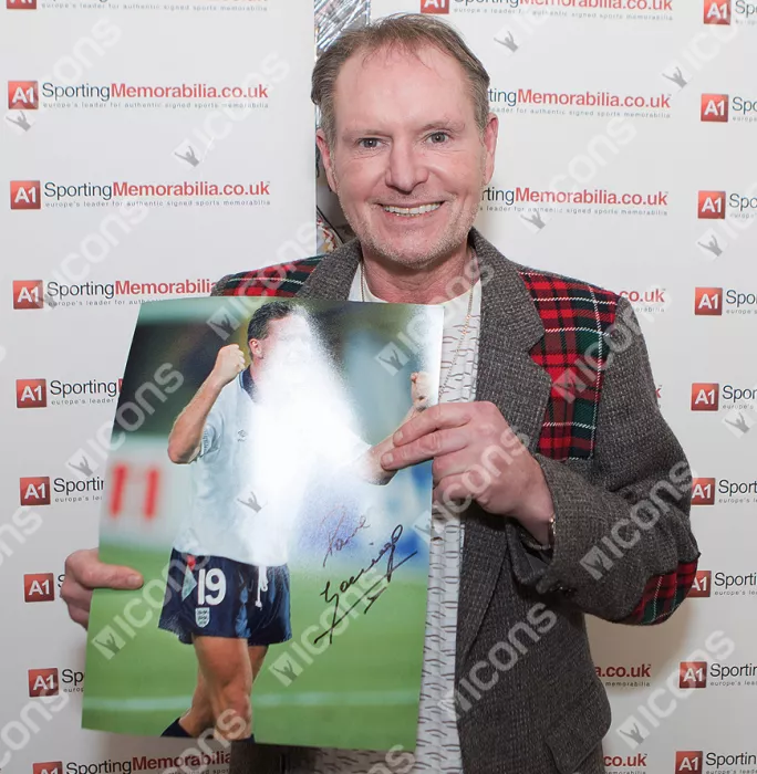 Paul Gascoigne Signed England Photo: A Lion Roars