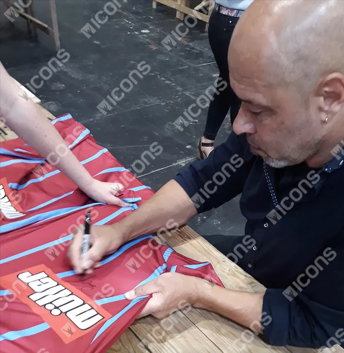 Paul McGrath Front Signed Aston Villa 1993-95 Home Shirt In Classic Frame