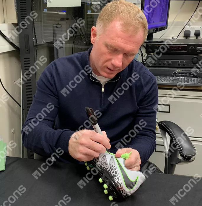 Paul Scholes Signed Grey Nike Hypervenom Boot