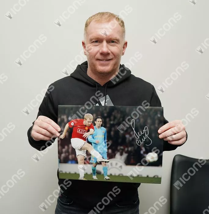 Paul Scholes Signed Manchester United Photo: UEFA Champions League