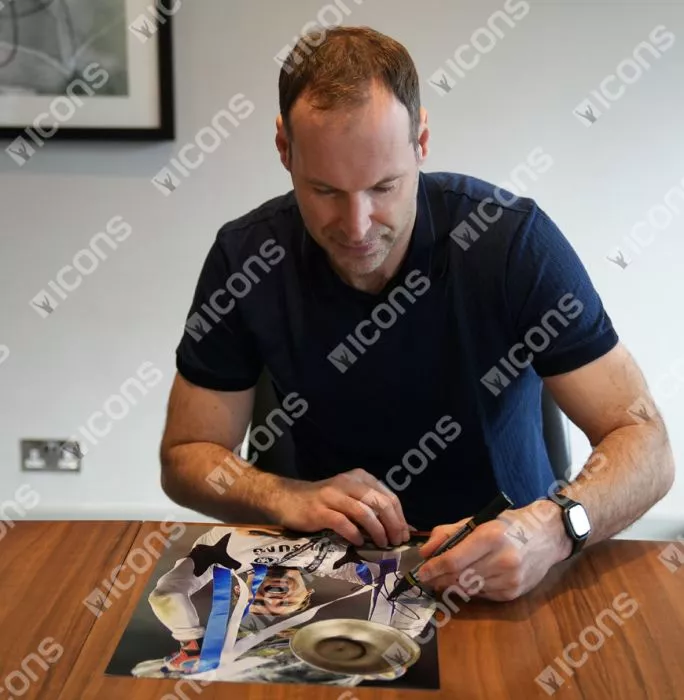 Petr Cech Signed Chelsea Photo In Black Wooden Frame: 2012 UEFA Champions League Winner