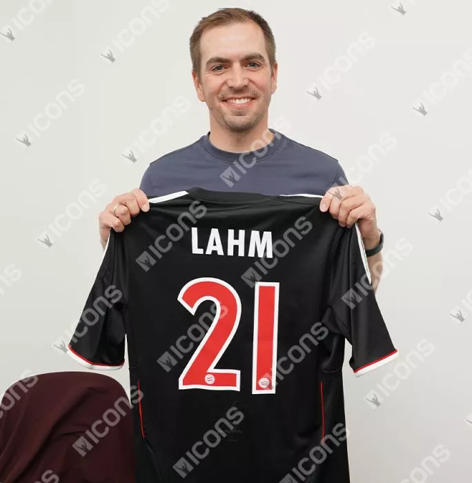 Philipp Lahm Back Signed FC Bayern Munich 2011-12 Third Shirt In Classic Frame