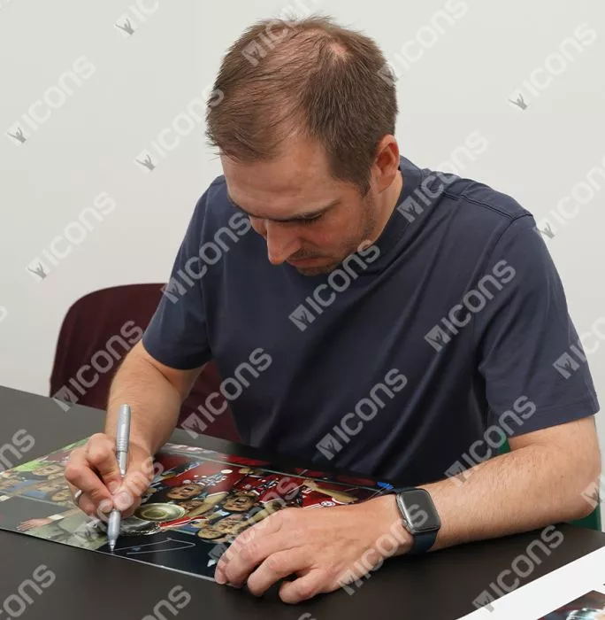 Philipp Lahm Official UEFA Champions League Signed And Framed FC Bayern Munich Photo: 2013 UEFA Champions League Winner
