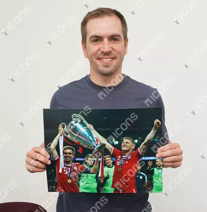 Philipp Lahm Signed FC Bayern Munich Photo In Black Wooden Frame: UEFA Champions League Winner
