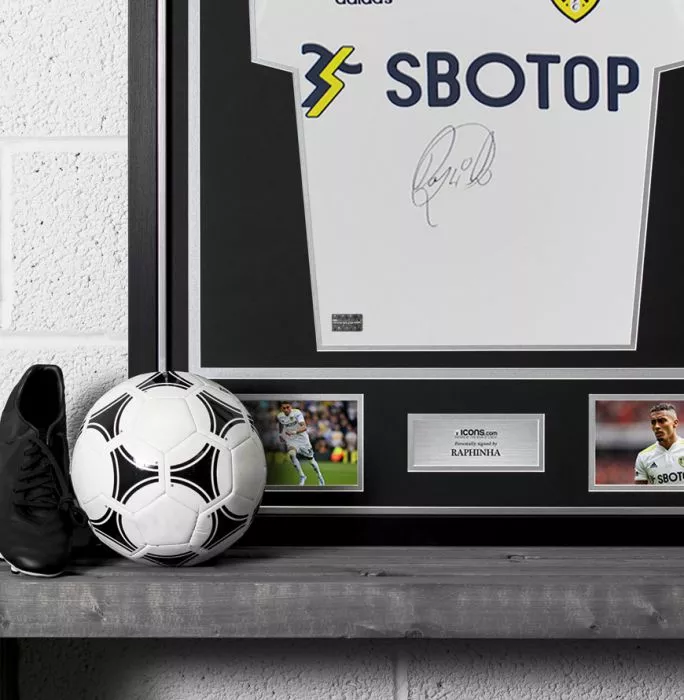 Raphinha Front Signed Leeds United 2021-22 Home Shirt In Classic Frame