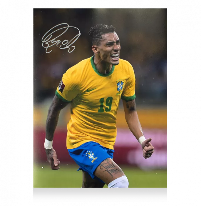 Raphinha Signed Brazil Photo: Goal vs Paraguay