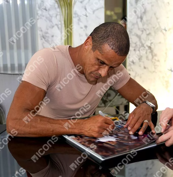 Rivaldo Signed FC Barcelona Photo In Black Wooden Frame: Overhead Kick Vs Valencia Celebration