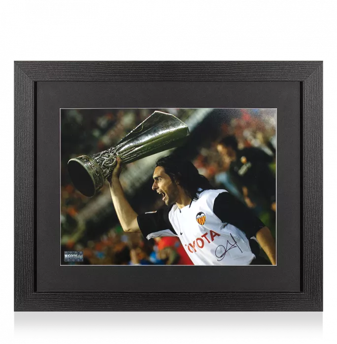 Roberto Ayala Signed Valencia CF Photo In Black Wooden Frame: 2004 UEFA Cup Winner