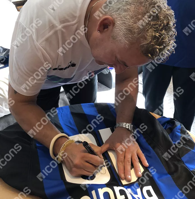 Roberto Baggio Back Signed Internazionale 1998-00 Home Shirt