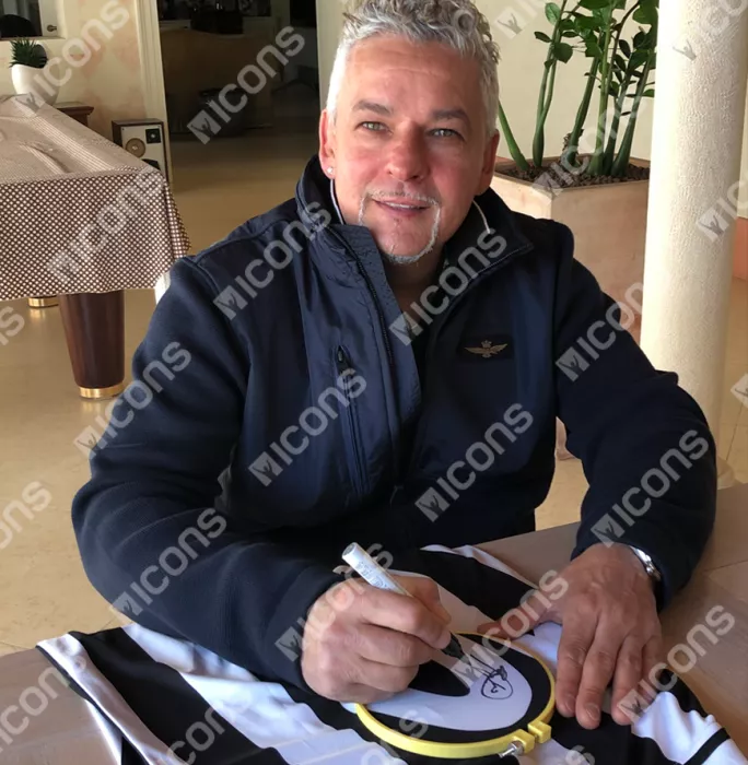 Roberto Baggio Back Signed Juventus 1994-95 Home Shirt With Long Sleeves