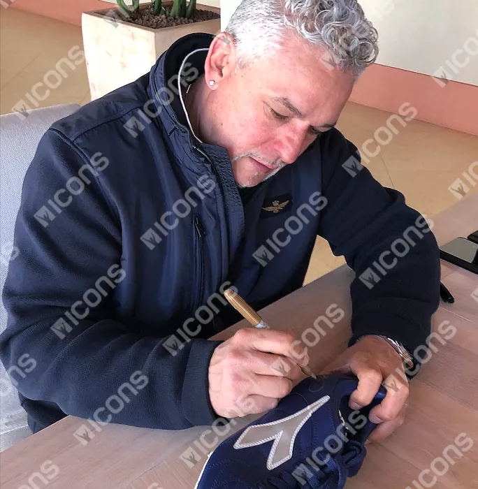 Roberto Baggio Gold Signed Blue Diadora Derby Boot In Acrylic Case