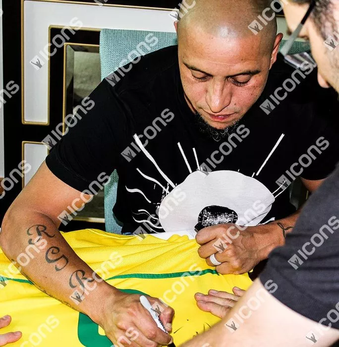 Roberto Carlos Back Signed Brazil 2002 Home Shirt