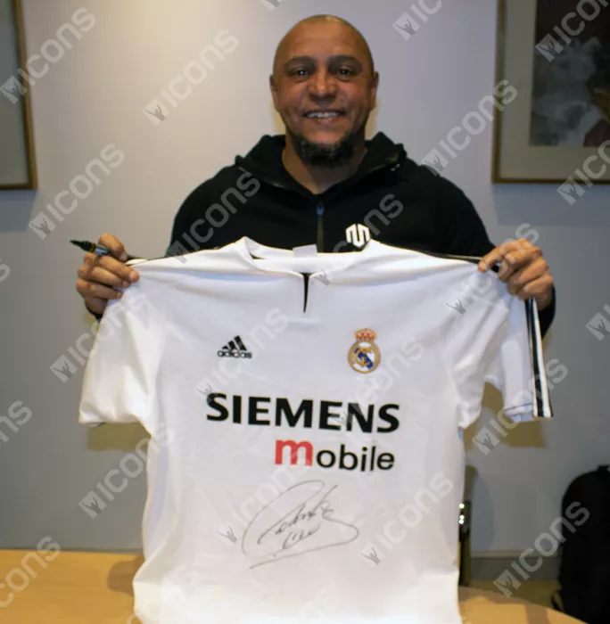 Roberto Carlos Front Signed Real Madrid 2003-04 Home Shirt In Hero Frame: Option 1