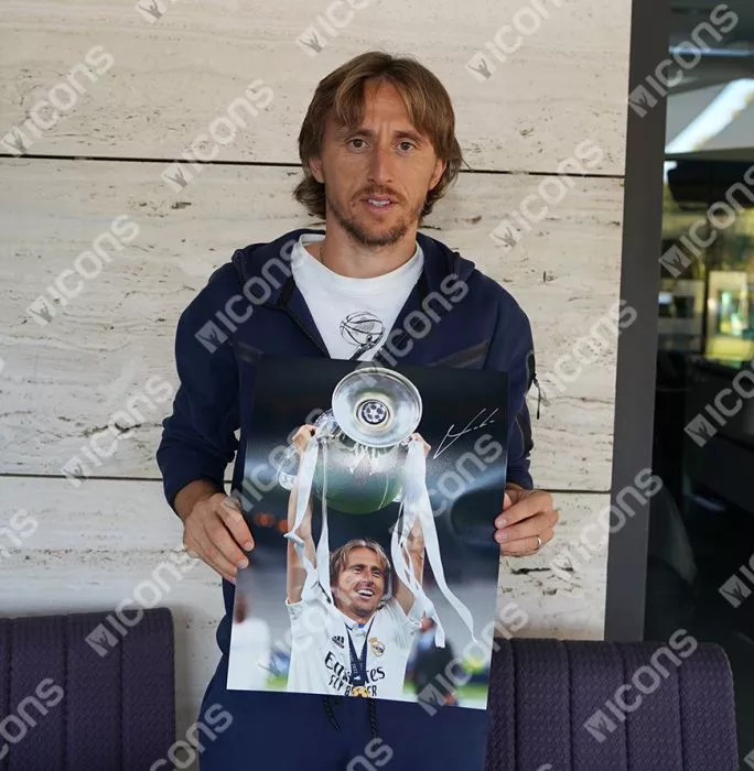 Roberto Carlos & Luka Modric Signed Real Madrid CF Photos In Dual Photo Frame