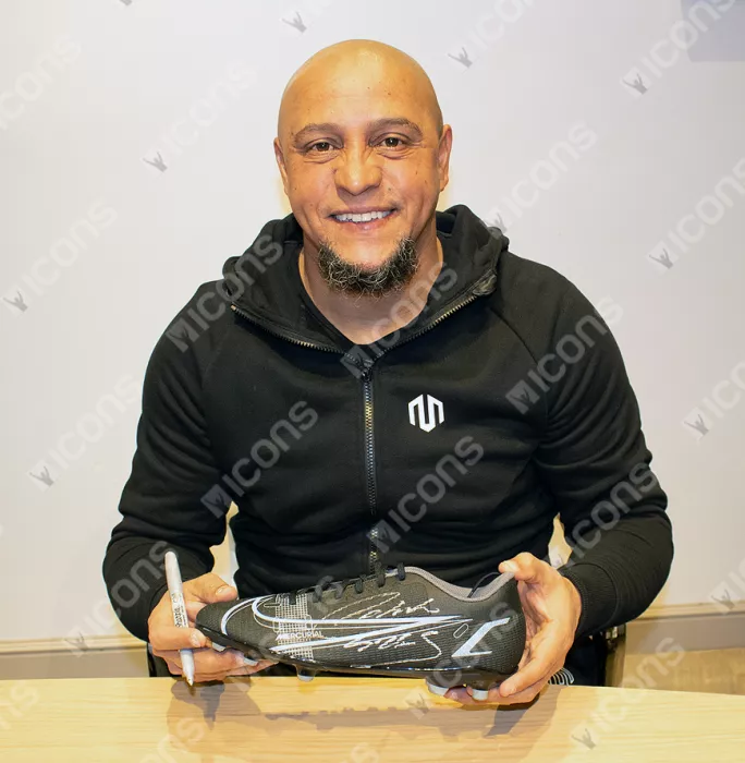 Roberto Carlos Signed Black Nike Vapor Club Boot
