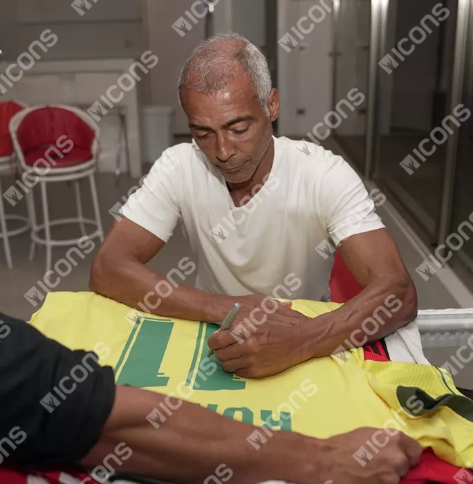 Romario Back Signed Brazil Retro Home Shirt In Classic Frame