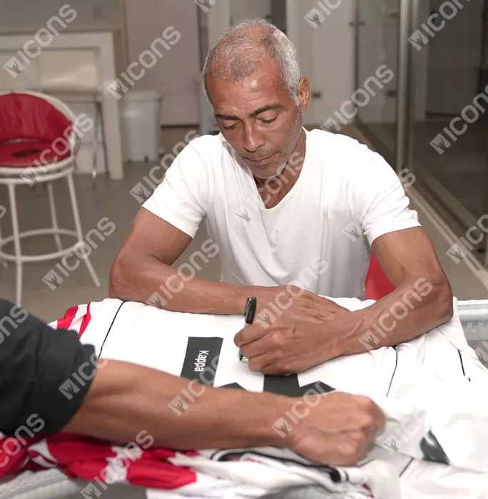 Romario Back Signed Vasco Da Gama Retro Shirt In Classic Frame