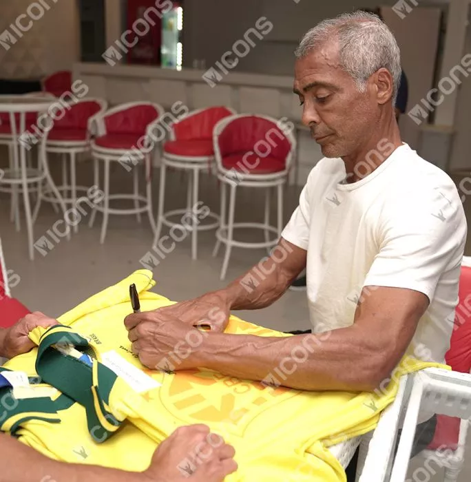 Romario Front Signed Brazil 1996 Home Shirt - "1994 World Cup Winner" Inscription In Hero Frame: Option 1