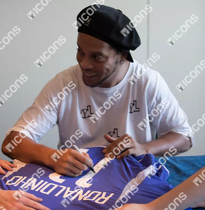 Ronaldinho Back Signed Brazil 2002 Away Shirt In Classic Frame