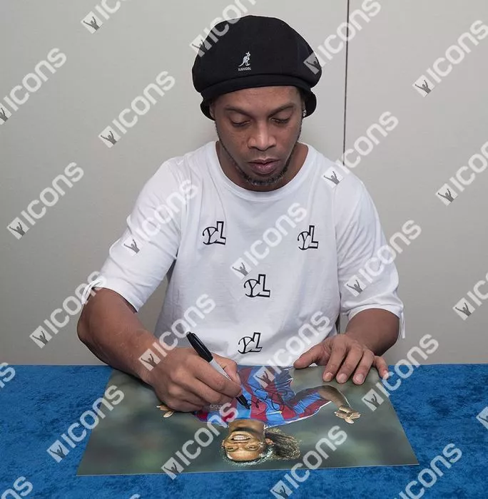 Ronaldinho Black Signed FC Barcelona Photo: Barca's Brilliant Brazilian