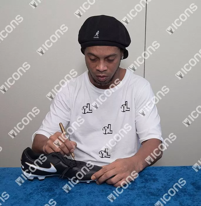 Ronaldinho Signed And Barcelona Framed Black Nike Tiempo Boot