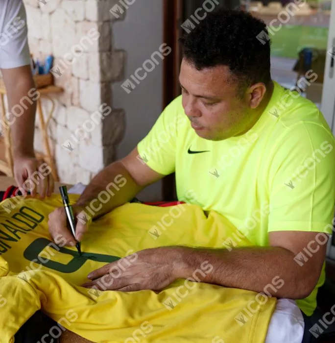 Ronaldo Back Signed Brazil 1970 Home Shirt With Fan Style Numbers In Classic Frame