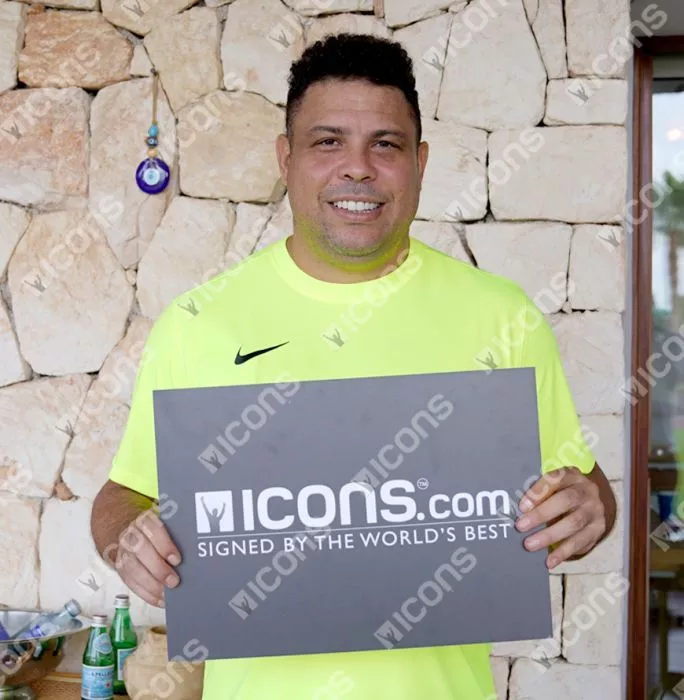 Ronaldo Back Signed Real Madrid 2003-04 Home Shirt In Classic Frame