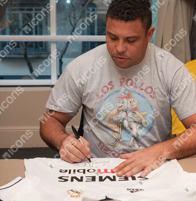 Ronaldo Front Signed Real Madrid 2003-04 Home Shirt In Classic Frame