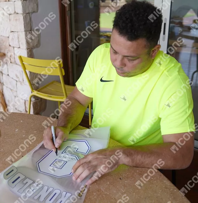 Ronaldo Official FC Barcelona Back Signed And Framed 1994 Home Shirt