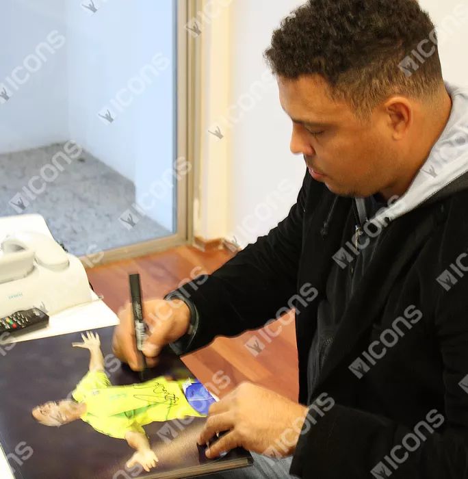 Ronaldo Signed Brazil Photo: 2002 FIFA World Cup Final Goal