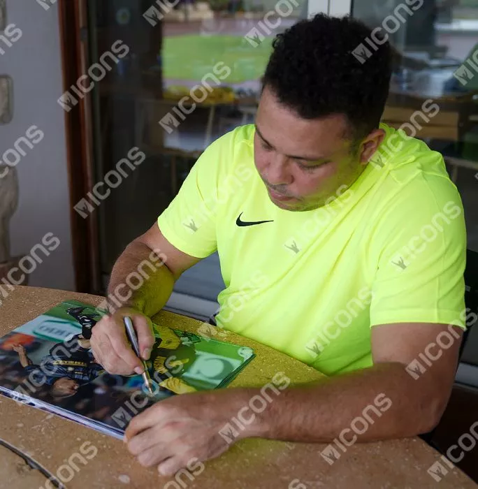 Ronaldo Signed Internazionale Photo In Black Wooden Frame: 1998 UEFA Cup Final Goal