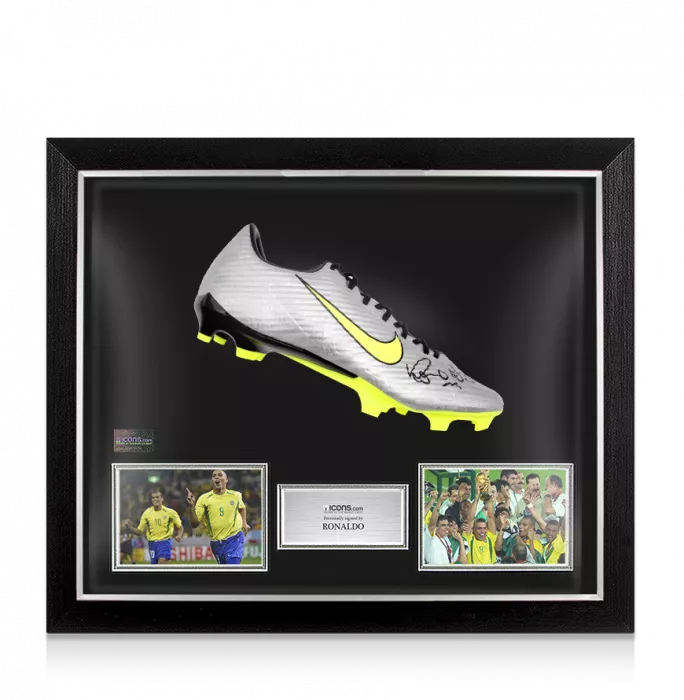 Ronaldo Signed Silver Nike Mercurial Boot In Bubble Frame: Option 1