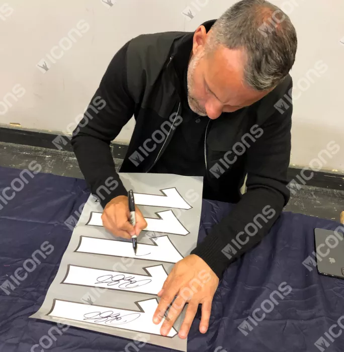 Ryan Giggs Back Signed Manchester United 1999 Home Shirt