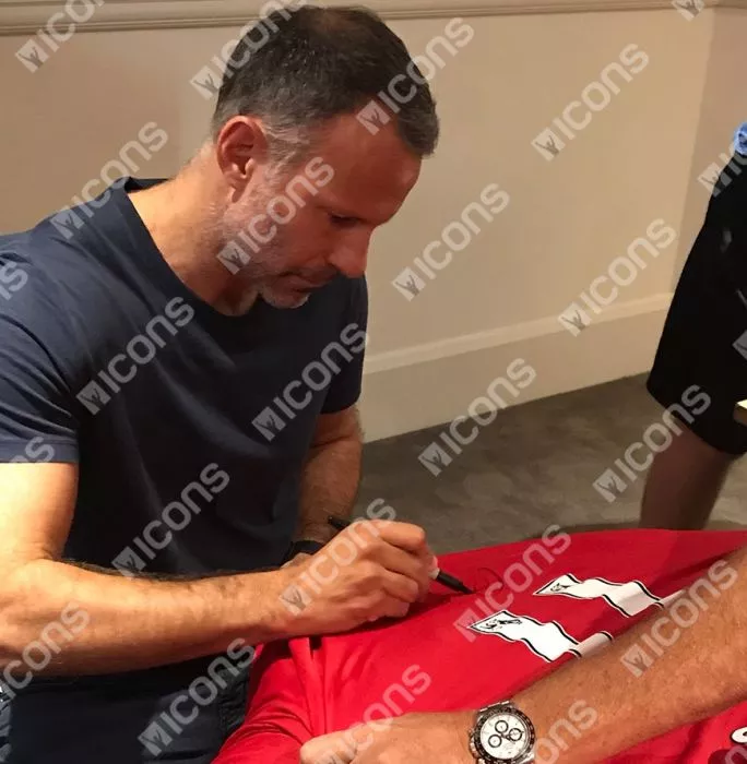 Ryan Giggs Back Signed Manchester United 2017-18 Home Shirt In Classic Frame