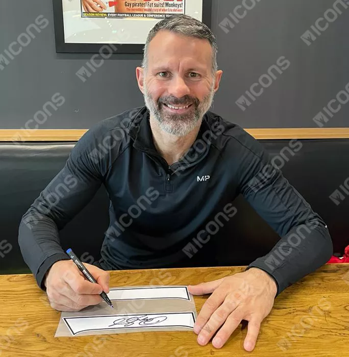 Ryan Giggs Back Signed Manchester United 2021-22 Home Shirt In Classic Frame