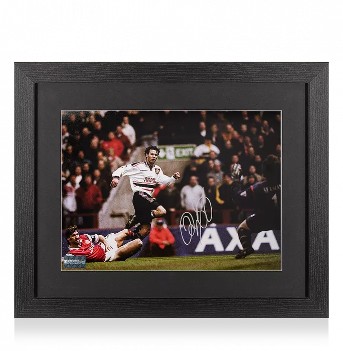 Ryan Giggs Signed Manchester United Photo In Black Wooden Frame: Iconic FA Cup Goal vs Arsenal