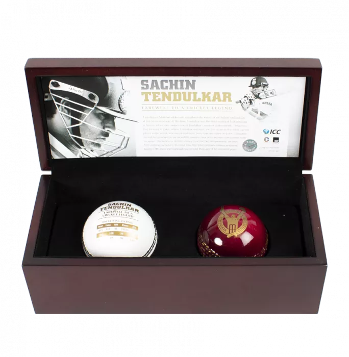 Sachin Tendulkar Signed Cricket Ball In "Farewell To A Cricket Legend" Commemorative Case