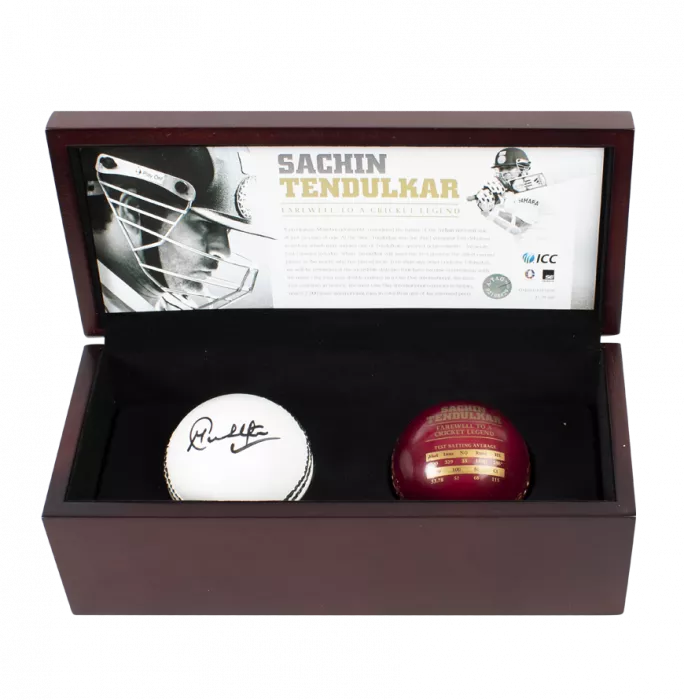 Sachin Tendulkar Signed Cricket Ball In "Farewell To A Cricket Legend" Commemorative Case