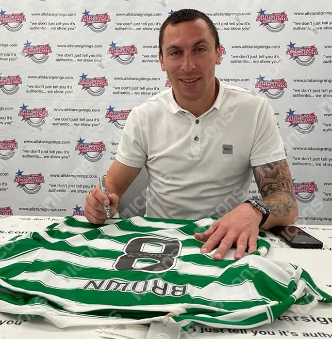 Scott Brown Back Signed Celtic FC 2021-22 Home Shirt In Hero Frame: Option 1