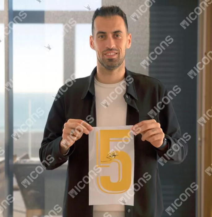 Sergio Busquets Back Signed FC Barcelona 2018-19 Home Shirt With Fan Style Number In Hero Frame: Option 1