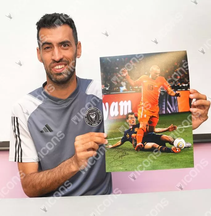 Sergio Busquets Signed Spain Photo In Black Wooden Frame: FIFA World Cup Final
