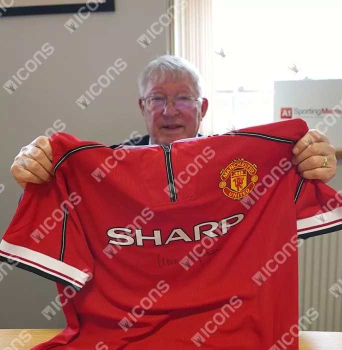 Sir Alex Ferguson Front Signed Manchester United 1999 League Shirt In Classic Frame