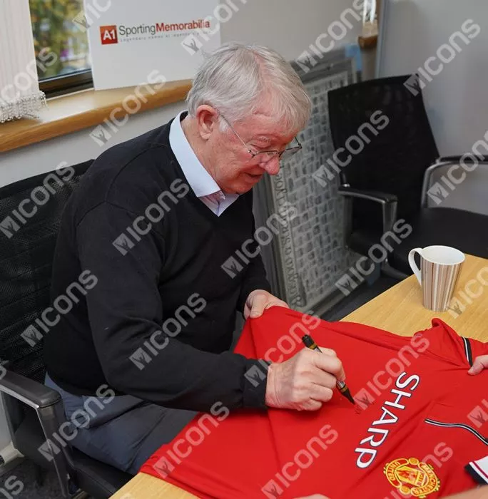 Sir Alex Ferguson Front Signed Manchester United 1999 League Shirt In Deluxe Packaging