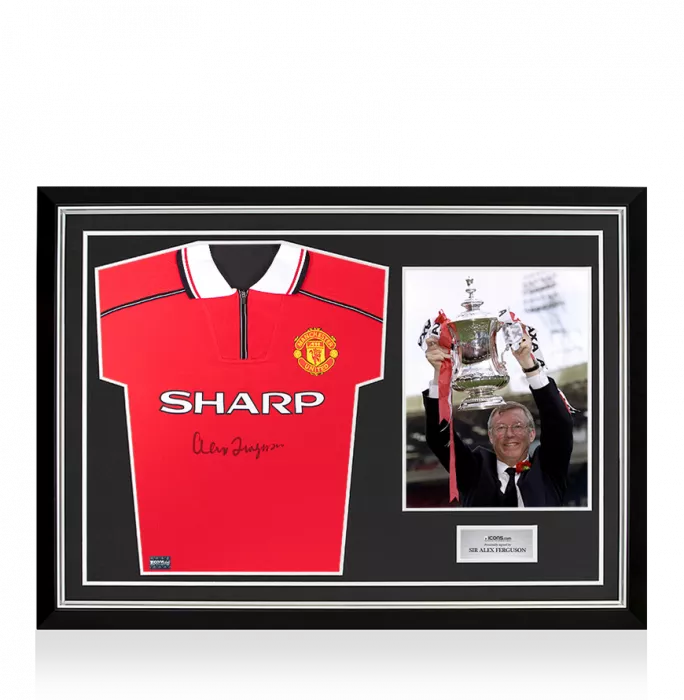 Sir Alex Ferguson Front Signed Manchester United 1999 Home Shirt In Hero Frame: Option 1